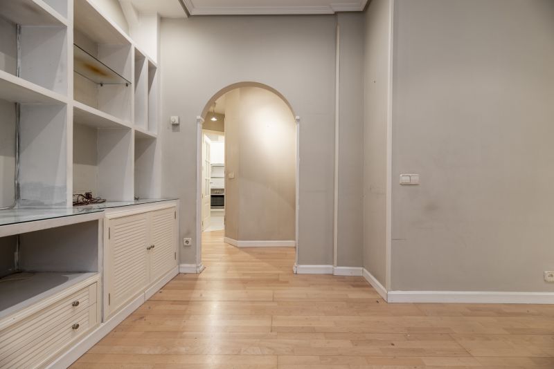 Built In Shelving Service in Woodbridge, VA